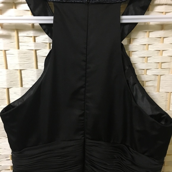 GALA/PROM DRESS - Picture 7 of 8